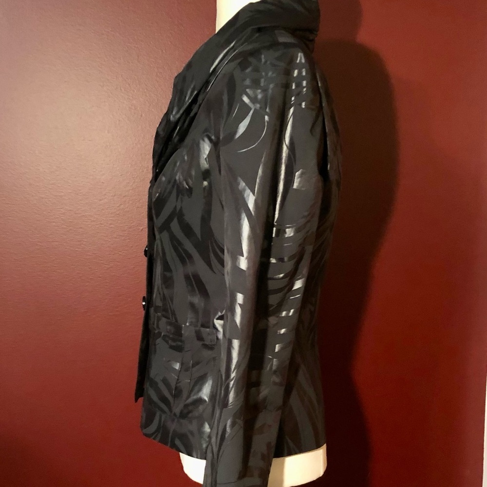 JR Jacket - Picture 3 of 9